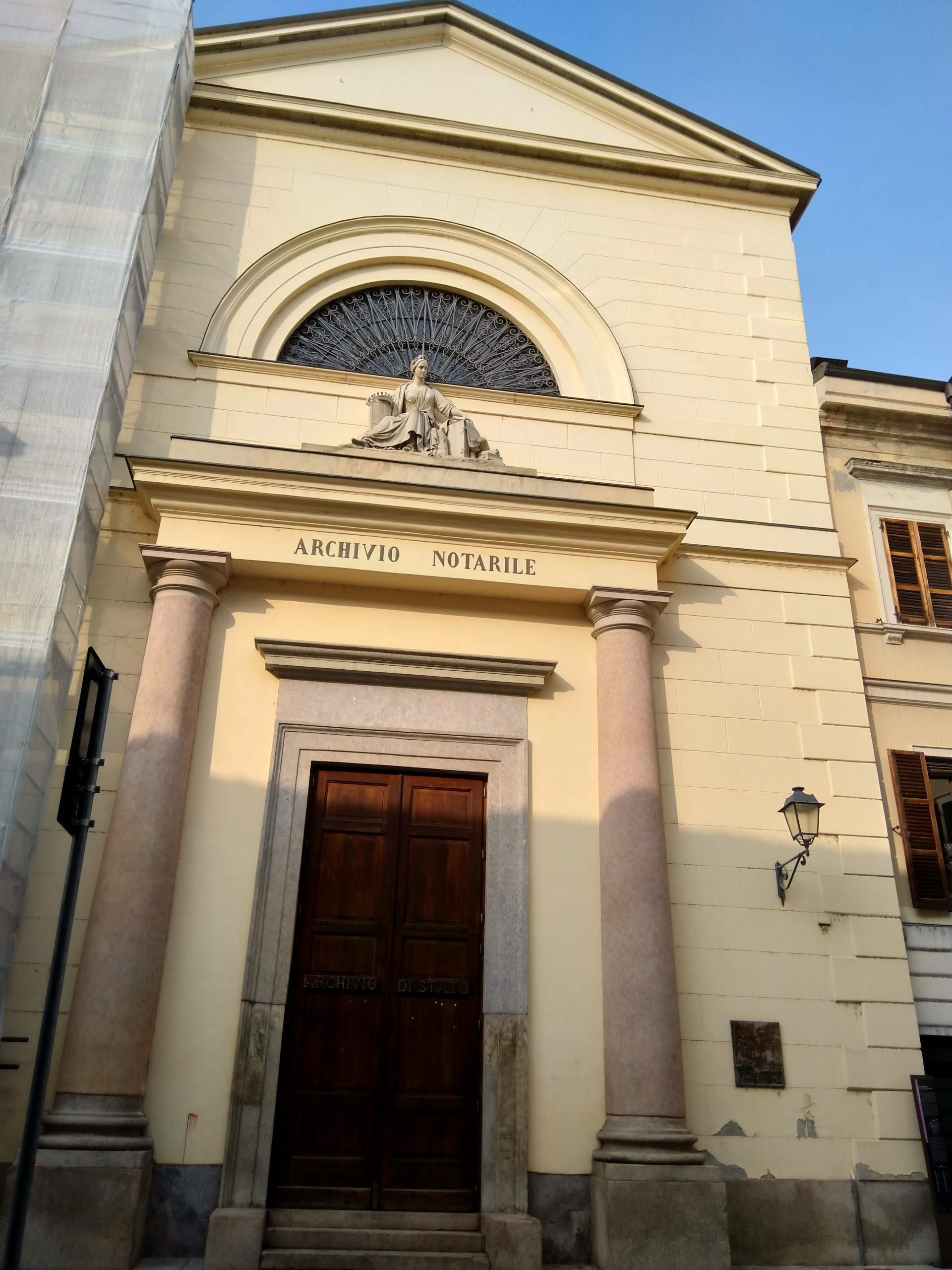 Archivio di Stato di Novara facciata dell antica chiesa CentoTorri